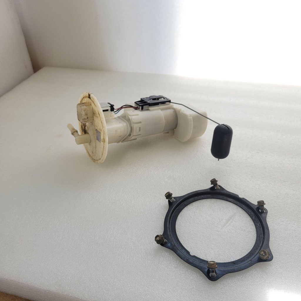 [49040-0717-001] FUEL PUMP - 49040-0717 KAWASAKI (49040-0717-001)