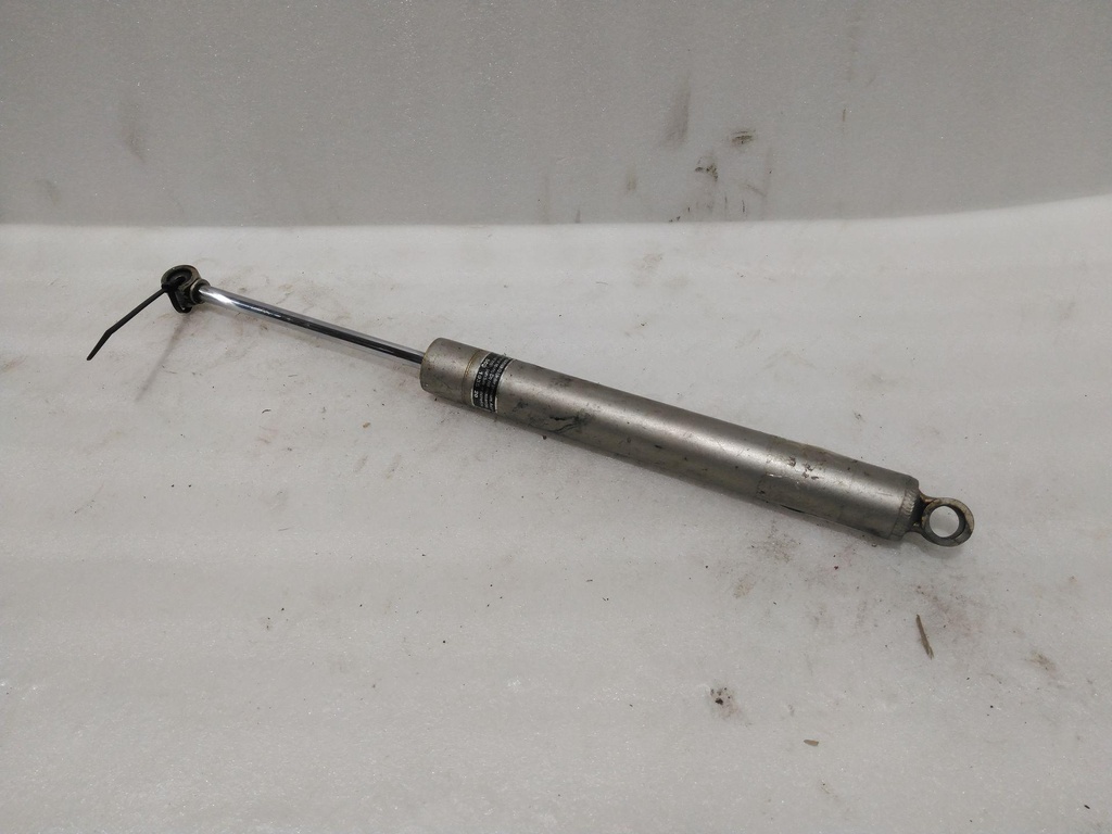 rear shock model le