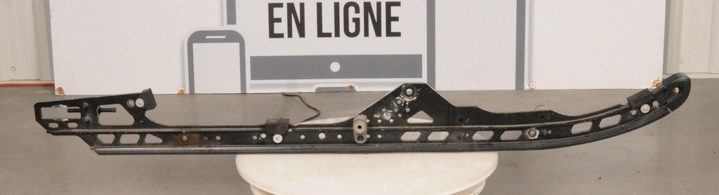 black, runner 137"