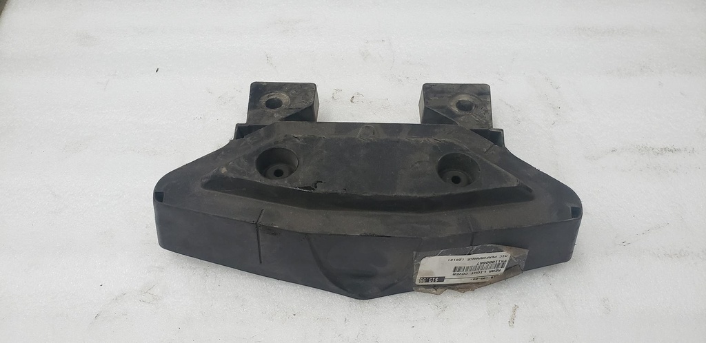 REAR LIGHT COVER - 511000667 ski doo