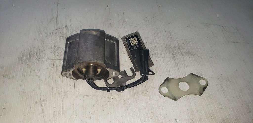 [512061009-001] fuel injector ass'y (512061009-001)