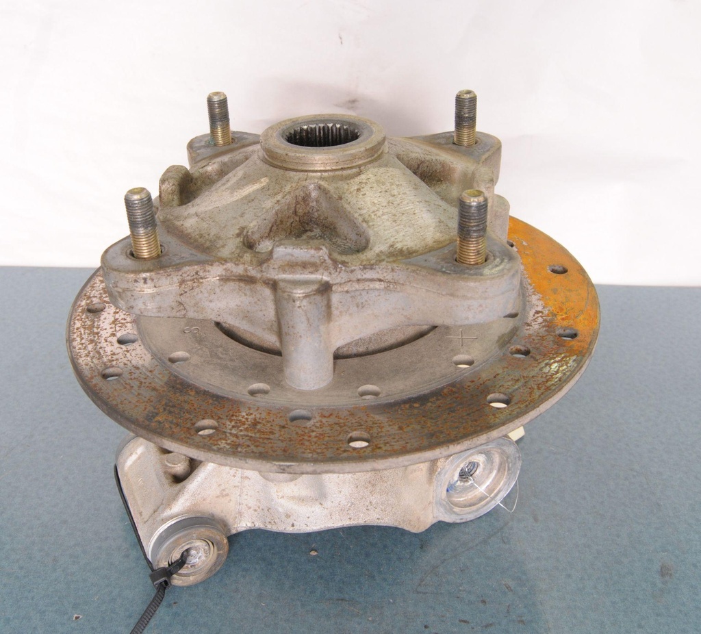 [5135113-001] (new ref. 5143629) hub-wheel,rear,mach (5135113-001)