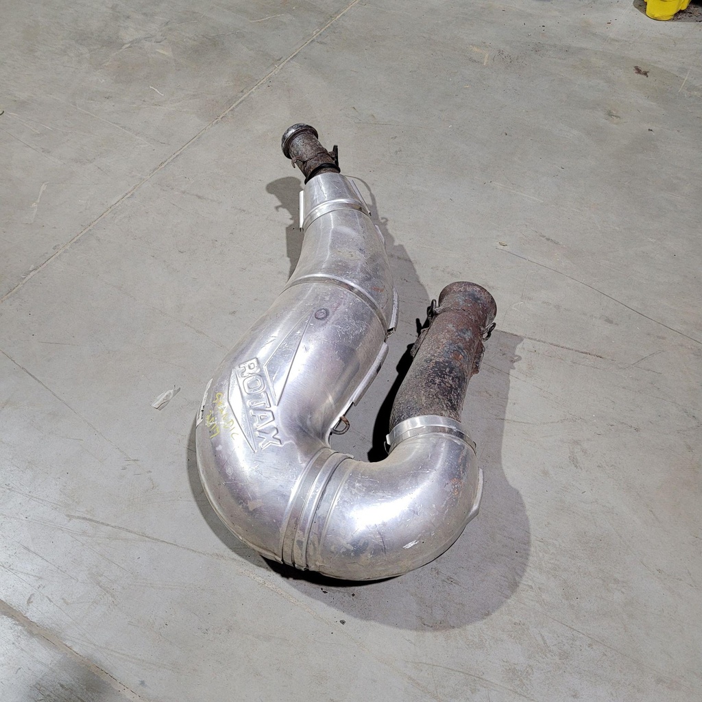 tuned pipe ass'y