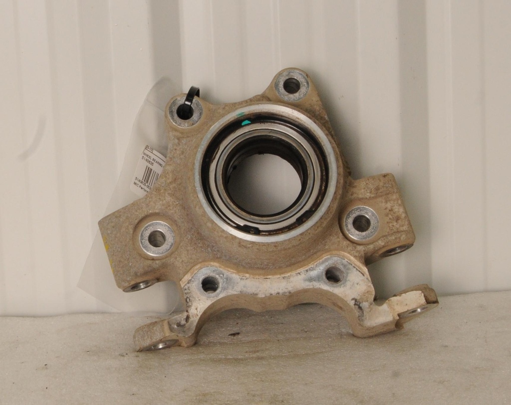 wheel bearing carrier, right