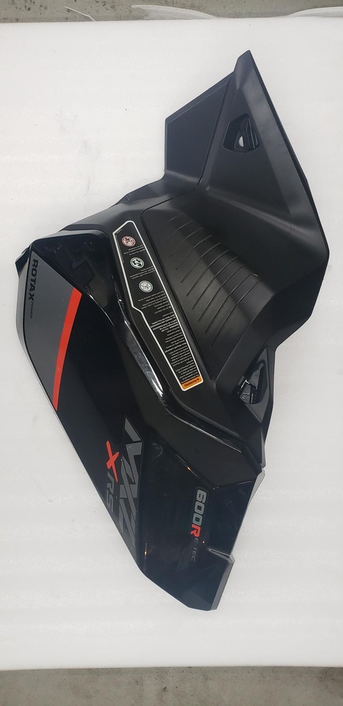deep black, rh panel