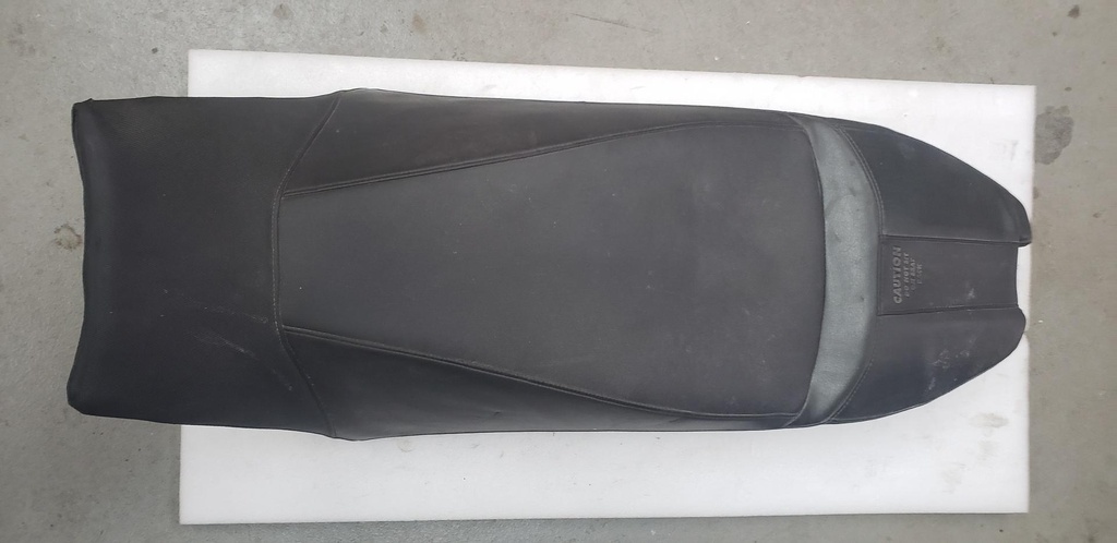 [5706-122-001] Complete Seat BLACK - 5706-122 ARCTIC CAT