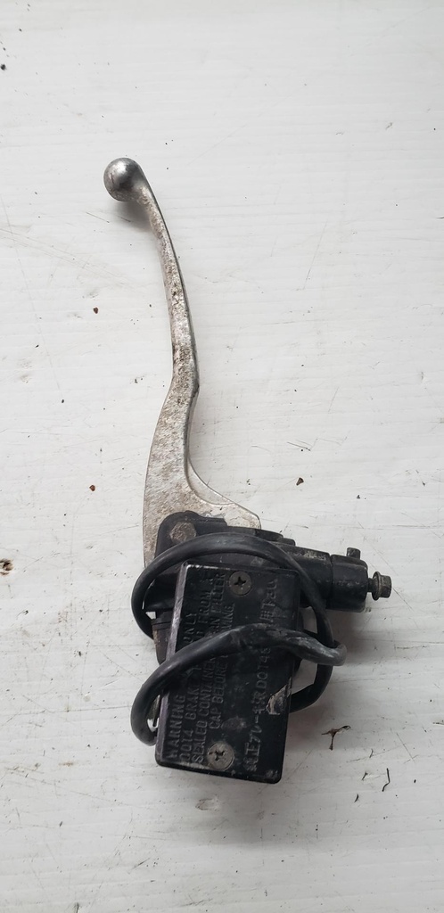master cylinder assy