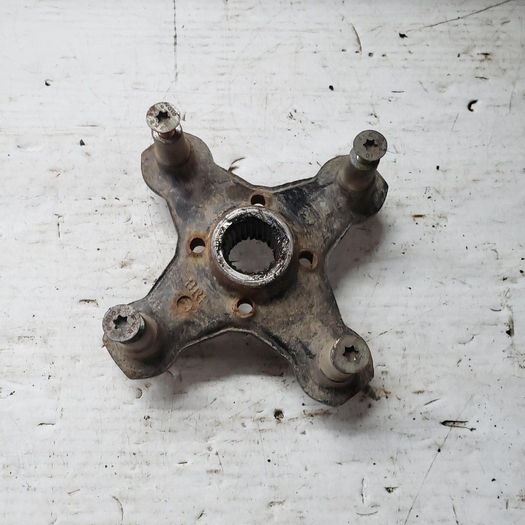 [705501900-001] wheel hub (705501900-001)