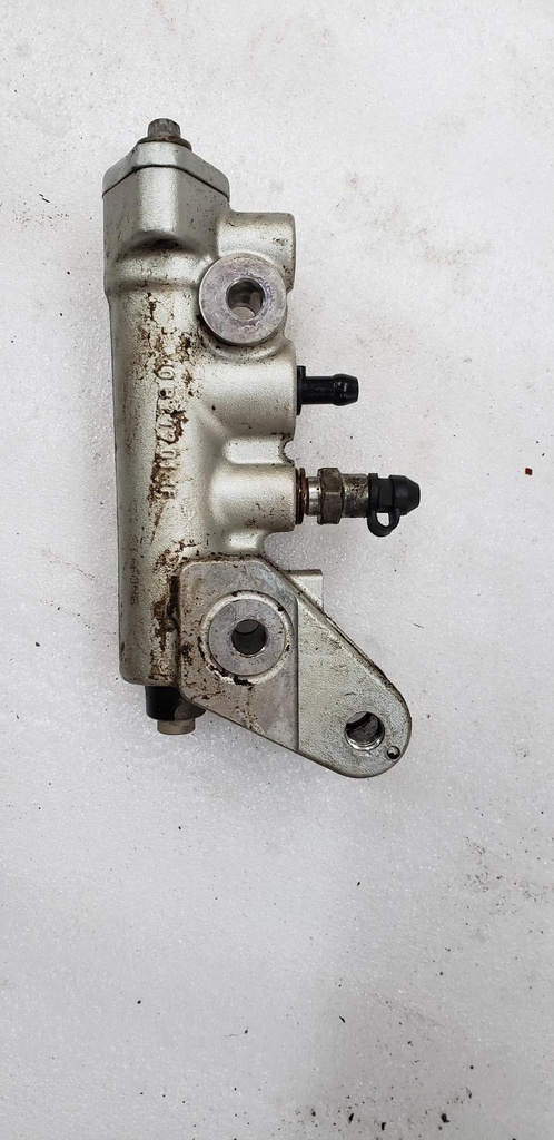 (new ref. 705601776) rear master cylinder ass'y package xmr 1000/model europe