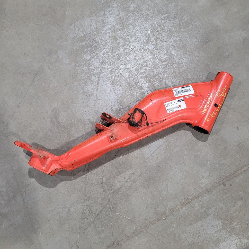 [706002635-001] (new ref. 706002415) rh swing arm package xmr red/white/black (706002635-001)