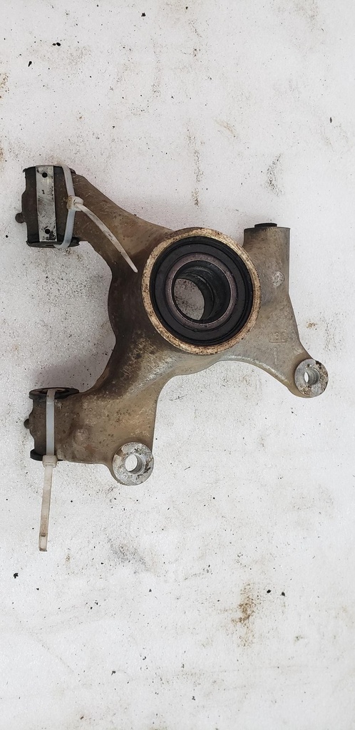 LH Rear Knuckle Ass'y Can-Am - 715006137