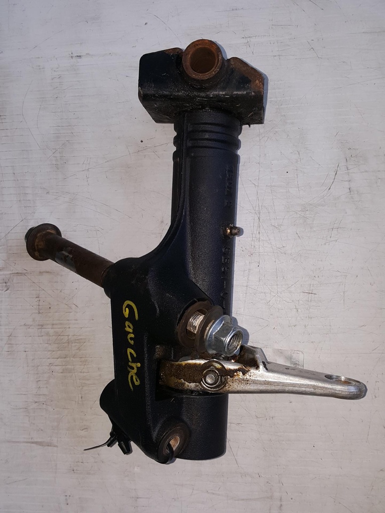 steering knuckle assy (left)