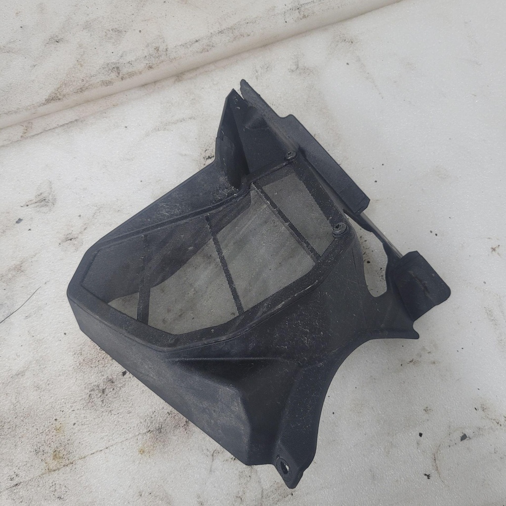 Bezel, Vent 2