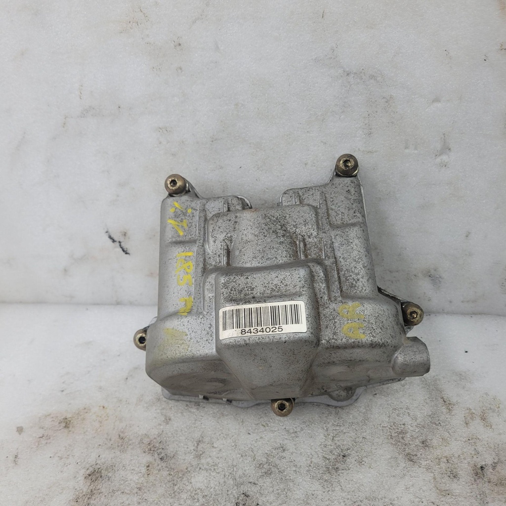 [420611325-001] valve cover, rear