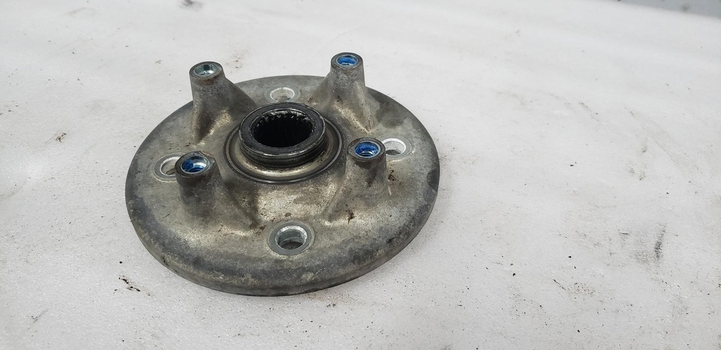 Hub, Rear - 5B4-F5311-00-00 YAMAHA