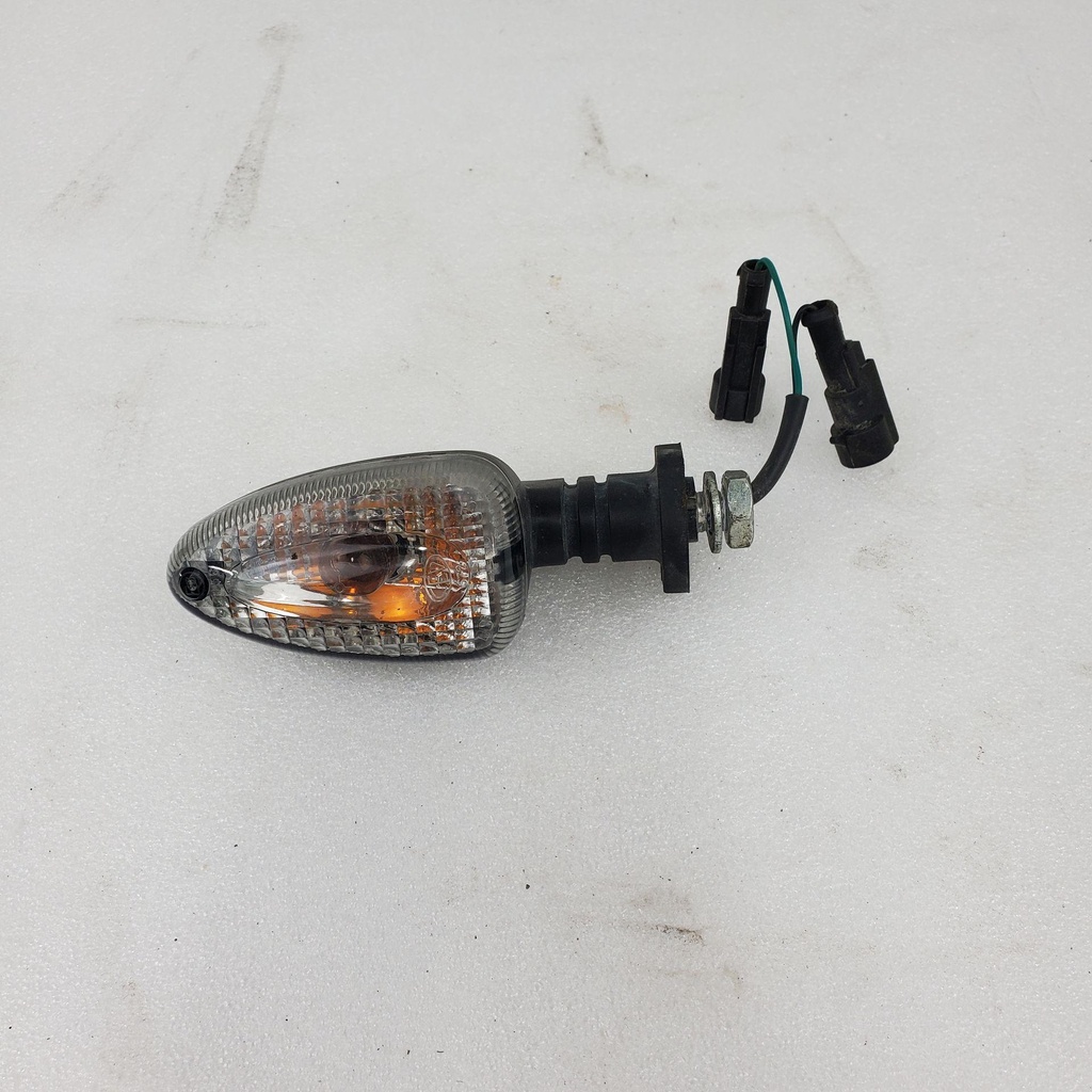[710001337-001] rh rear turn signal ass'y (710001337-001)