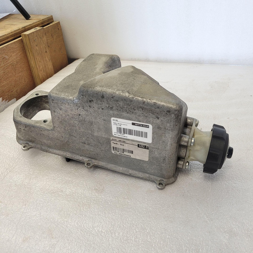 [1770-176-001] tank, oil (inc. 8-11) (1770-176-001)
