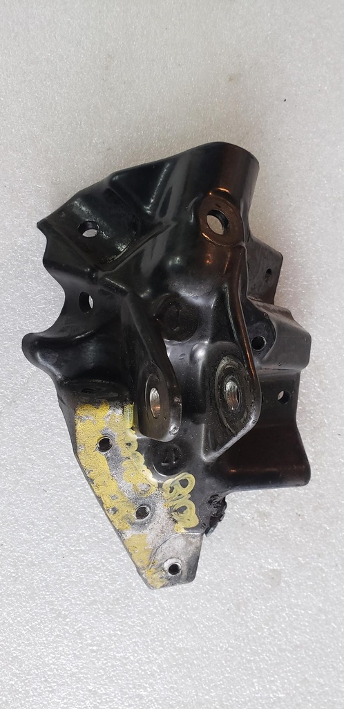 [8KCF376J0000-001] . .holder, absorber