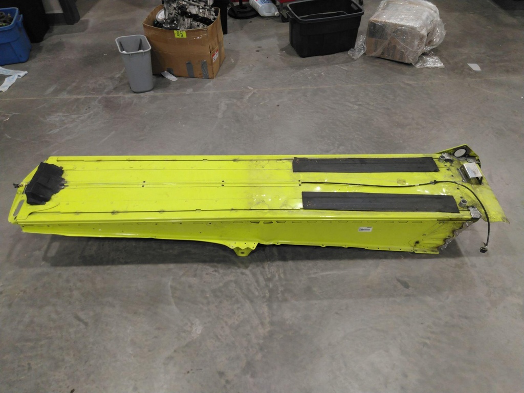 [1023980-630-001] CHASSIS ASM 850 163 CC LIME SQU