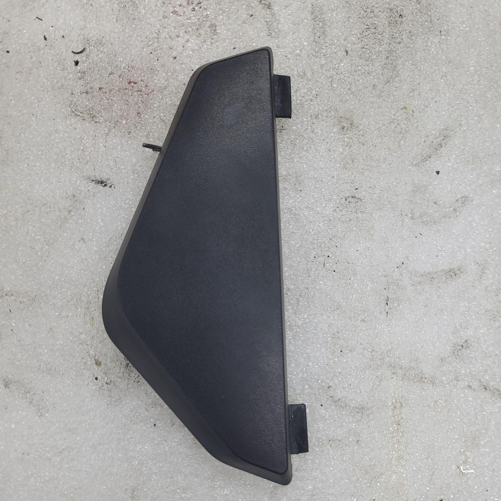 bottom pan door