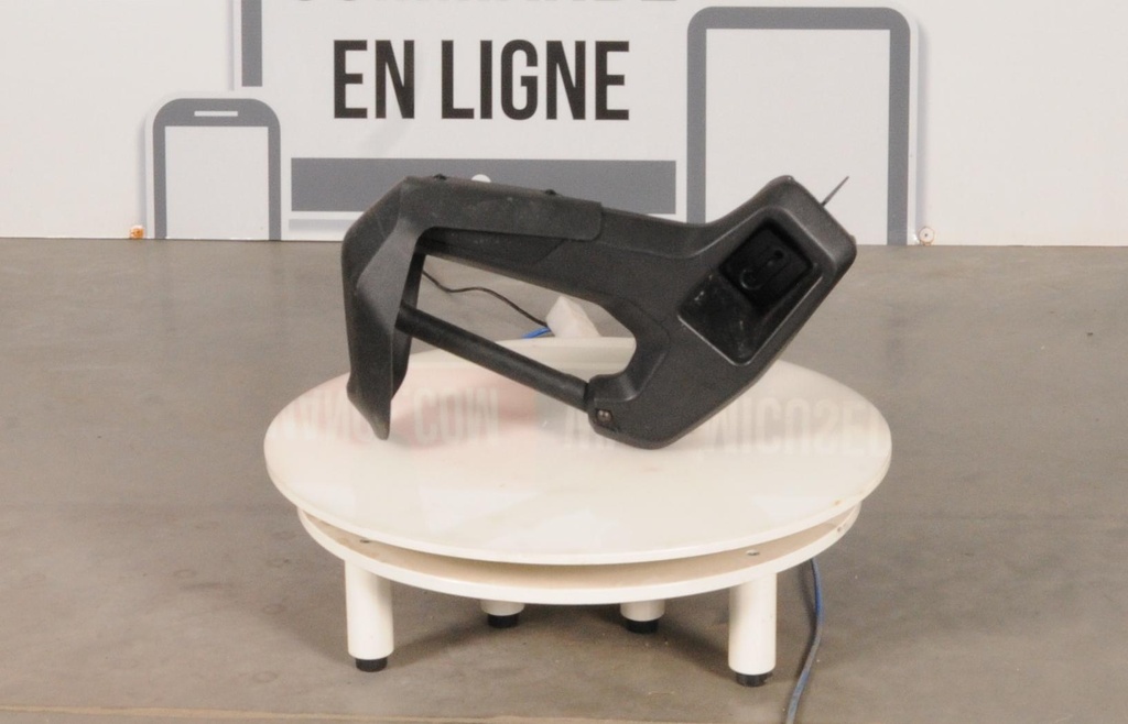 [510006488-001] passenger heated handhold (510006488-001)