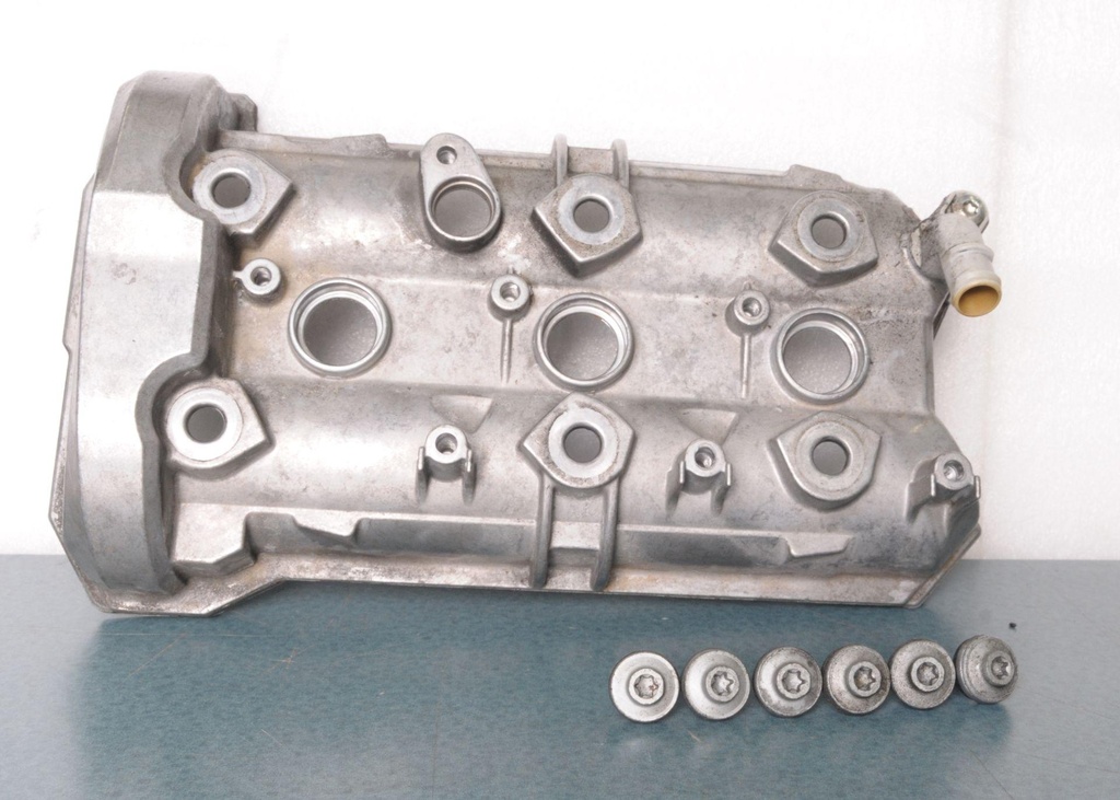 [420911492-001] valve cover (420911492-001)