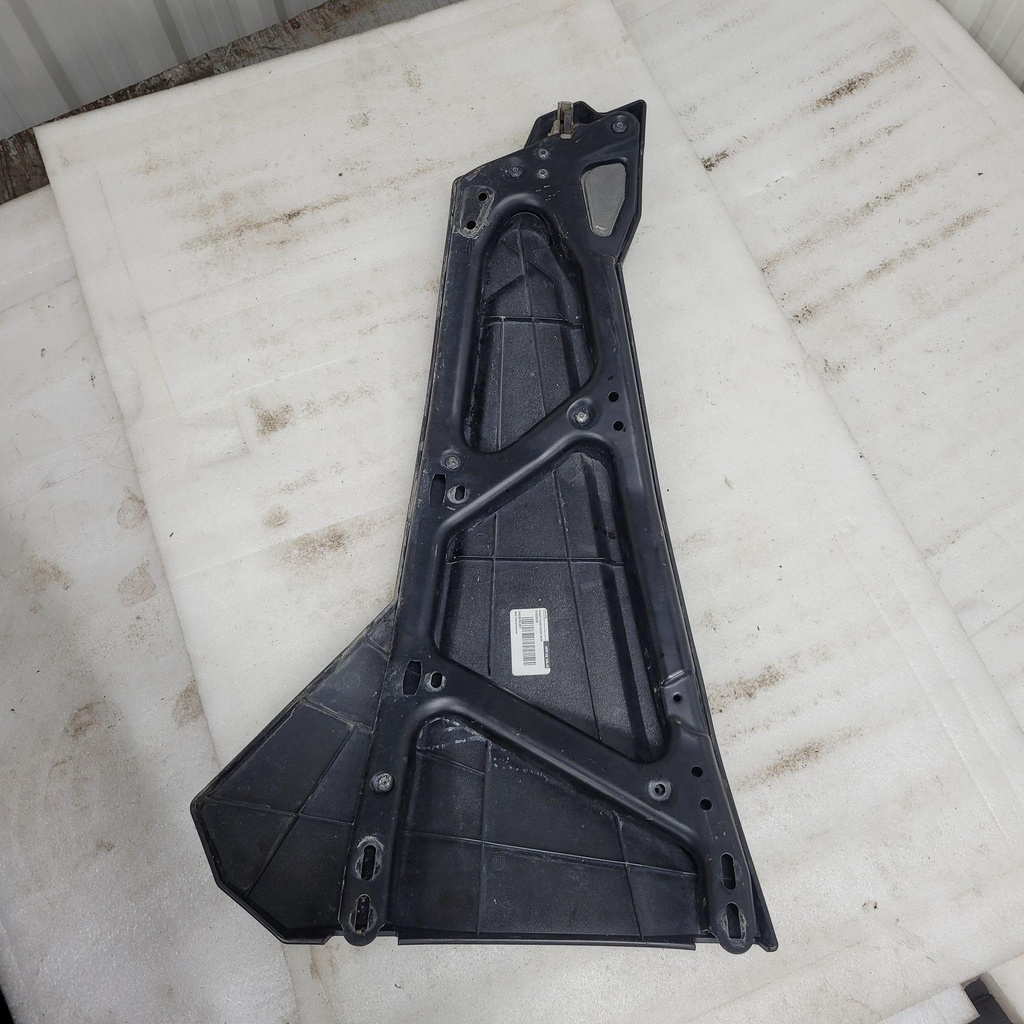 [5450638-001] right hand door skin