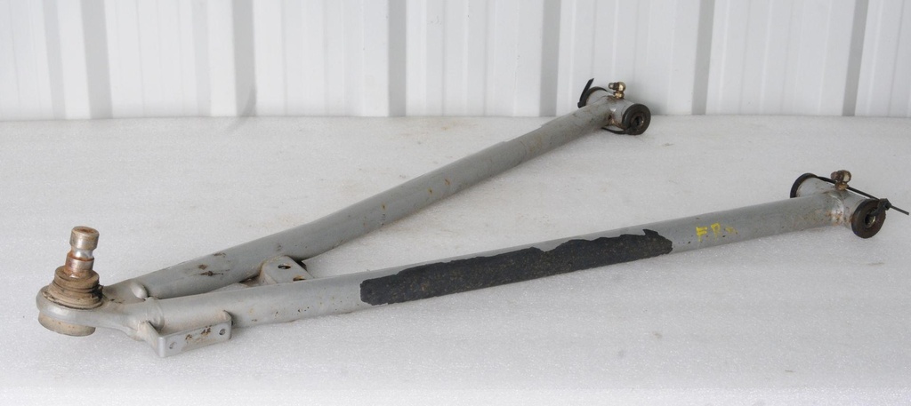 CONTROL ARM FRT LWR RIGHT SIDE